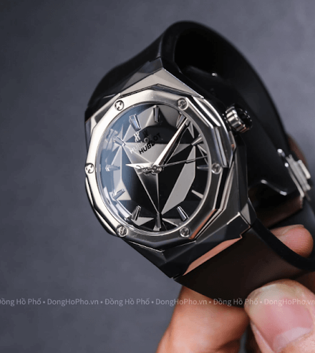 cach-phan-biet-hublot-that-gia.png
